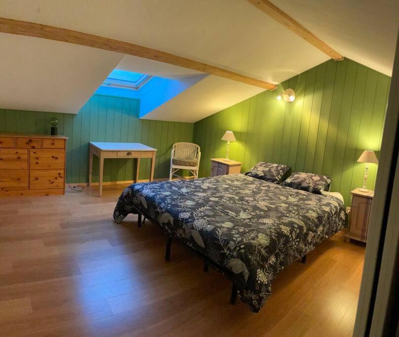 Apartment Beau Duplex, Au Bord Du Saint-point